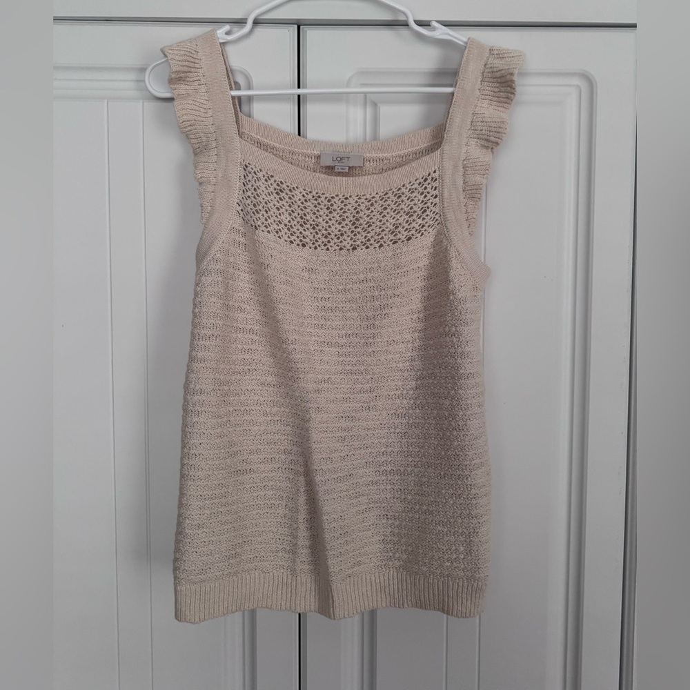 LOFT Beige Knit Sleeveless Top 🌟3 for 20🌟
